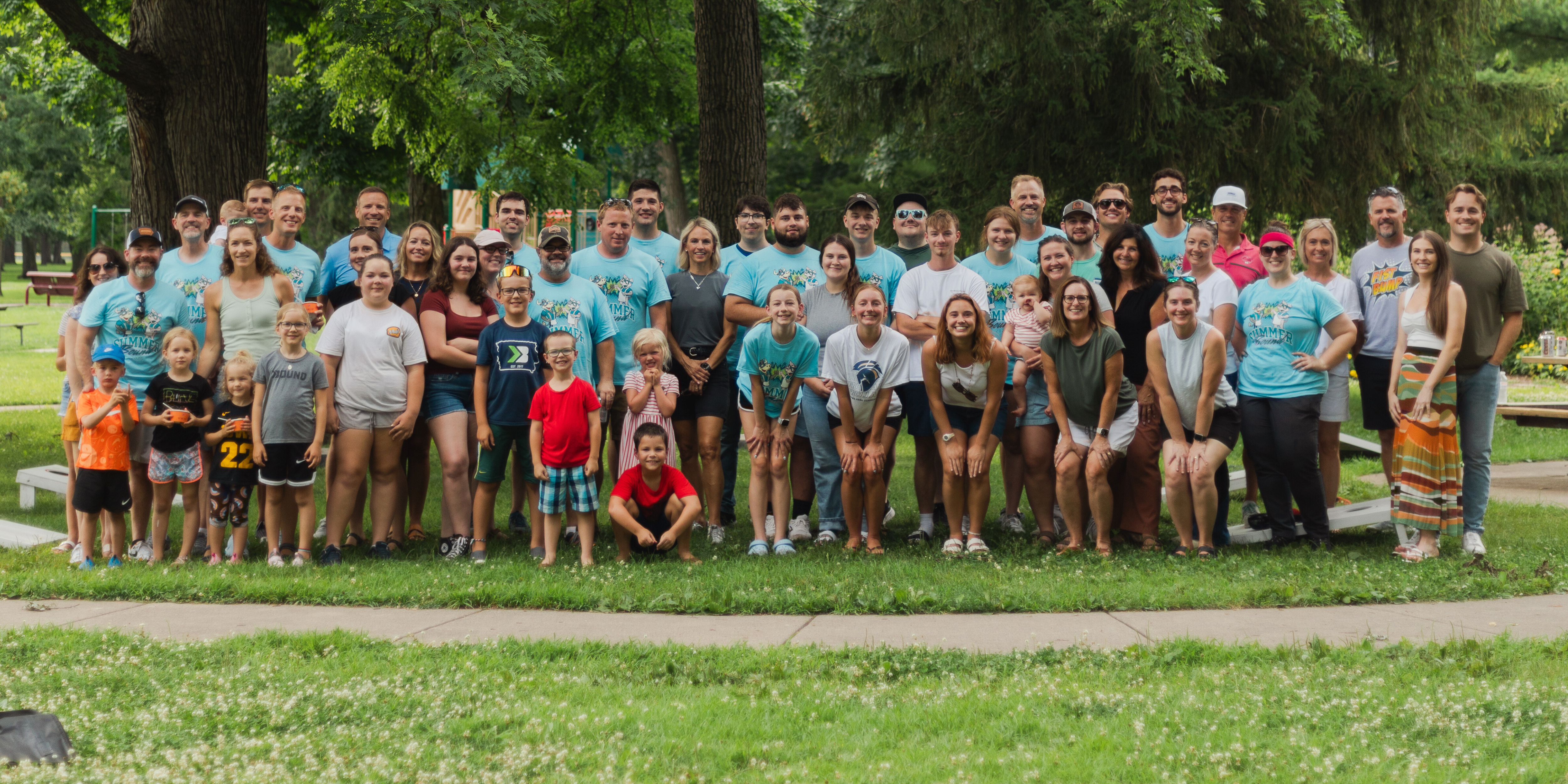 BoundPicnicGroupPhoto